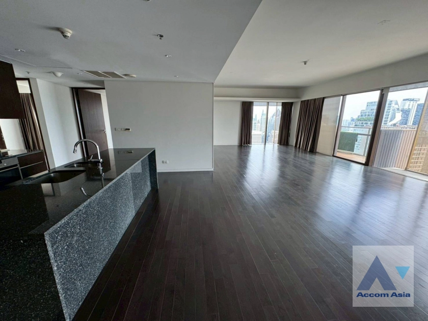 6  2 br Condominium For Rent in Ploenchit ,Bangkok BTS Ratchadamri at Hansar Residence AA31113