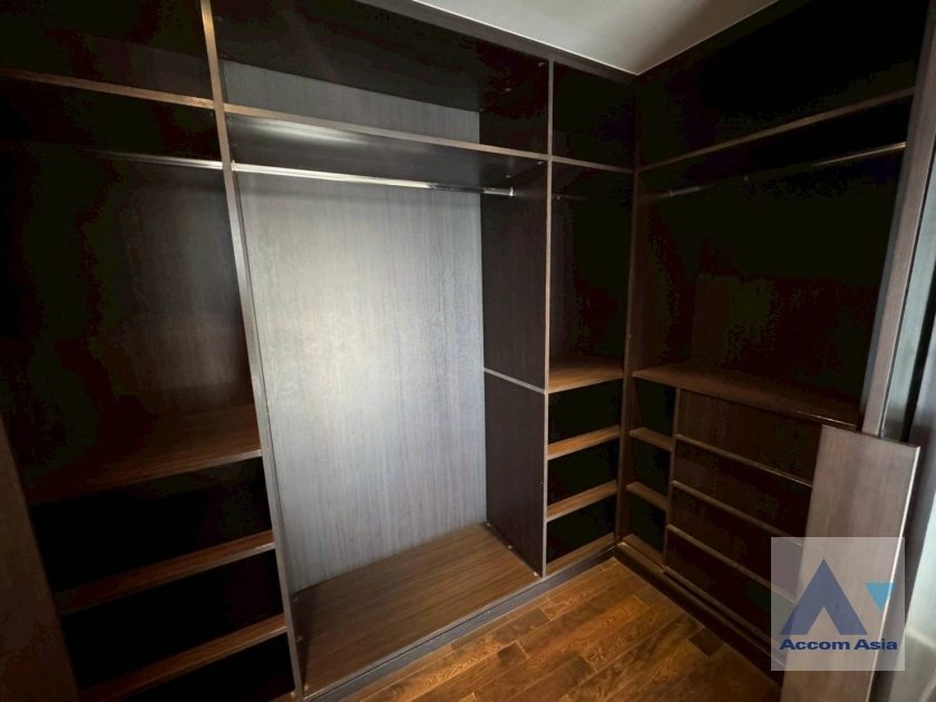 16  2 br Condominium For Rent in Ploenchit ,Bangkok BTS Ratchadamri at Hansar Residence AA31113