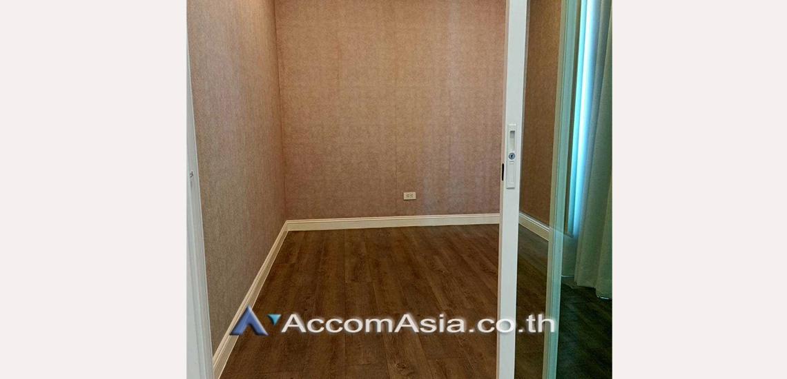 13  4 br House For Rent in Ratchadapisek ,Bangkok MRT Thailand Cultural Center at Well maintain Compound AA31116
