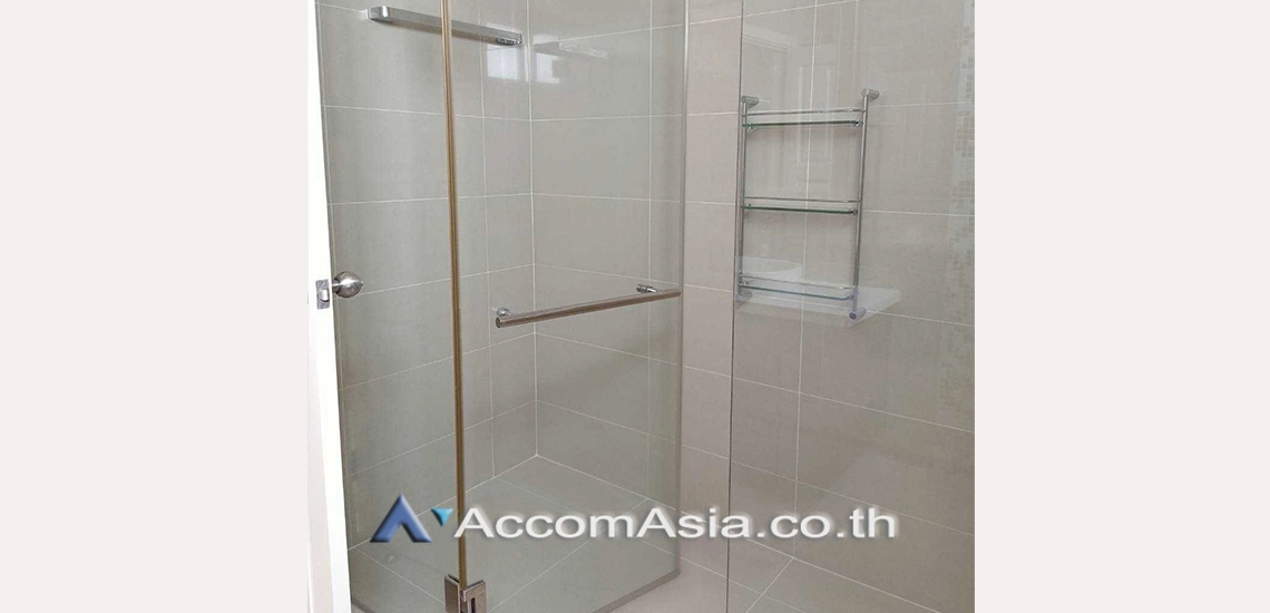 17  4 br House for rent and sale in Ratchadaphisek ,Bangkok MRT Thailand Cultural Center at Well maintain Compound AA31116