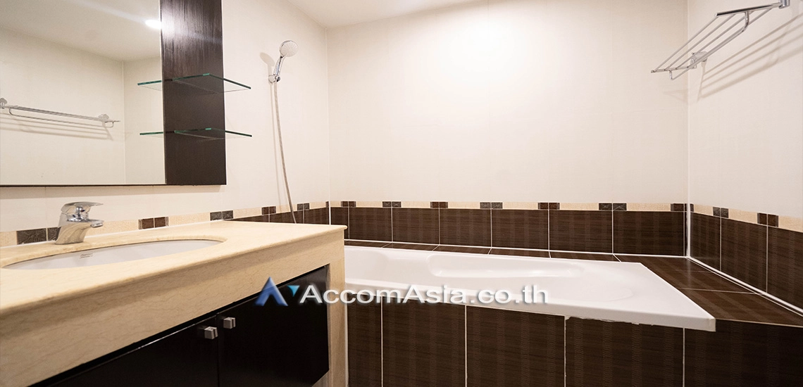 11  2 br Apartment For Rent in Sukhumvit ,Bangkok BTS Phrom Phong at The rooms are luxurious & comfortable AA31119