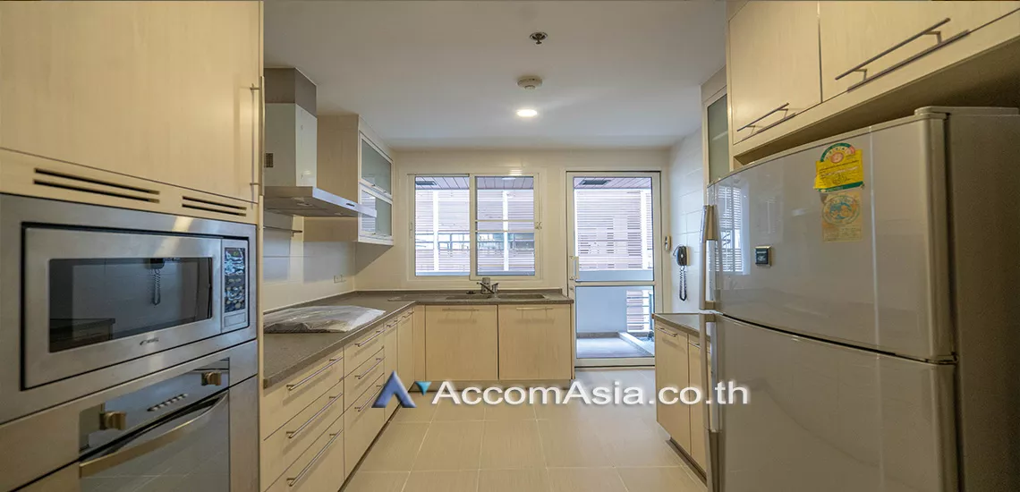  1  3 br Apartment For Rent in Sukhumvit ,Bangkok BTS Phrom Phong at The rooms are luxurious & comfortable AA31120
