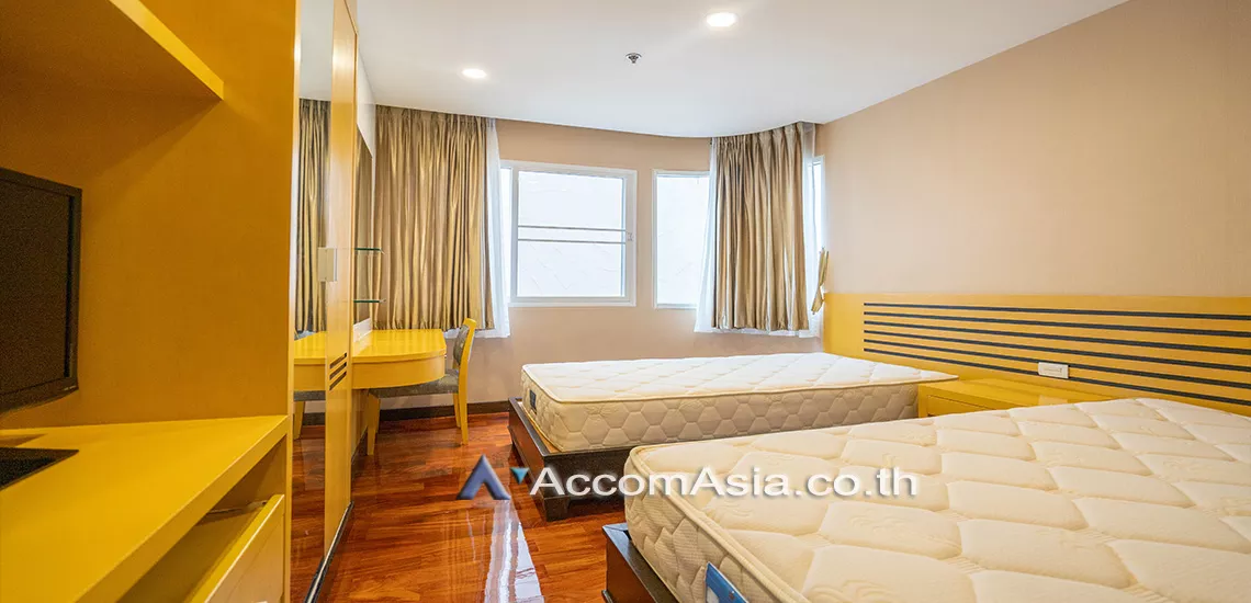 4  3 br Apartment For Rent in Sukhumvit ,Bangkok BTS Phrom Phong at The rooms are luxurious & comfortable AA31120