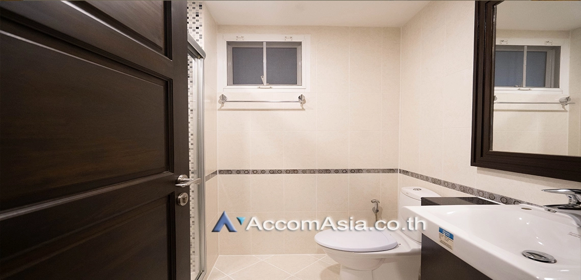 10  3 br Apartment for rent and sale in Sukhumvit ,Bangkok BTS Phrom Phong at The rooms are luxurious & comfortable AA31120