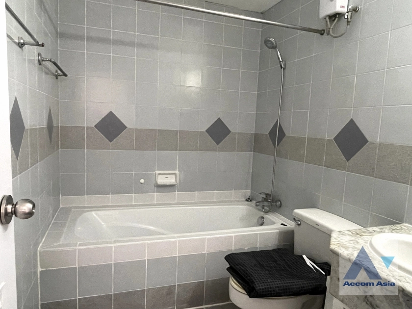 5  1 br Condominium For Rent in Sukhumvit ,Bangkok MRT Queen Sirikit National Convention Center at Monterey Place AA31144