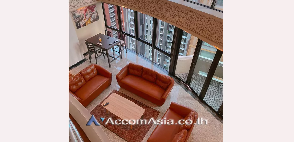 Double High Ceiling, Duplex Condo, Penthouse |  4 Bedrooms  Condominium For Rent in Ploenchit, Bangkok  near BTS Ratchadamri (AA31146)