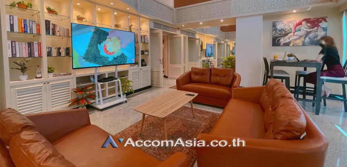 unitDouble High Ceiling, Duplex Condo, Penthouse |  4 Bedrooms  Condominium For Rent & Sale in Ploenchit, Bangkok  near BTS Ratchadamri (AA31146)