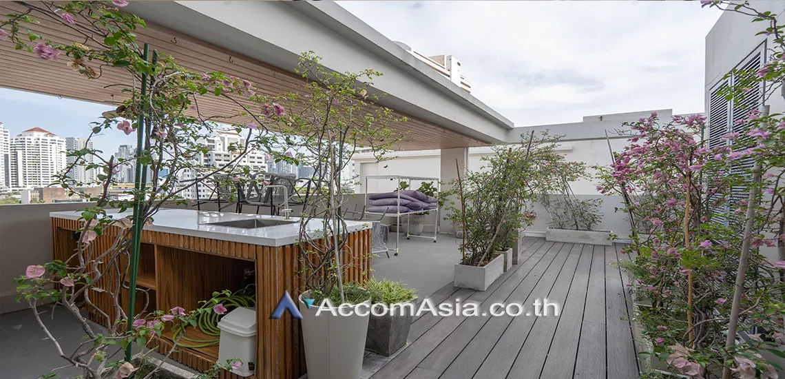 36  4 br Townhouse for rent and sale in Sukhumvit ,Bangkok BTS Thong Lo at 749 Residence AA31156