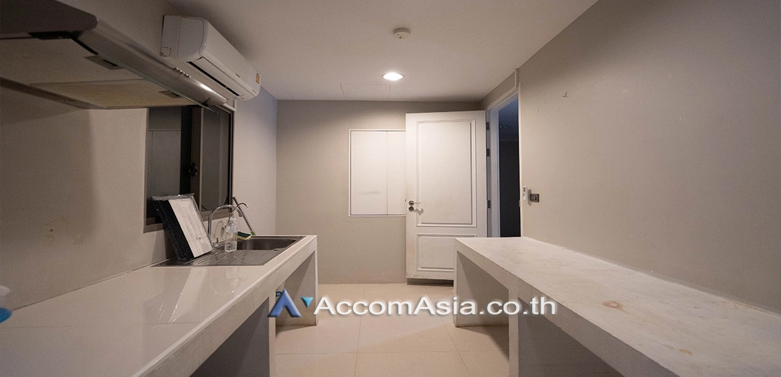 11  4 br Townhouse for rent and sale in Sukhumvit ,Bangkok BTS Thong Lo at 749 Residence AA31156