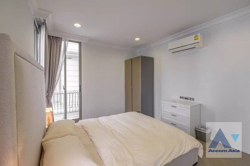 30  4 br Townhouse for rent and sale in Sukhumvit ,Bangkok BTS Thong Lo at 749 Residence AA31156