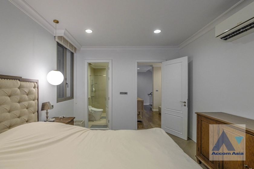 32  4 br Townhouse for rent and sale in Sukhumvit ,Bangkok BTS Thong Lo at 749 Residence AA31156