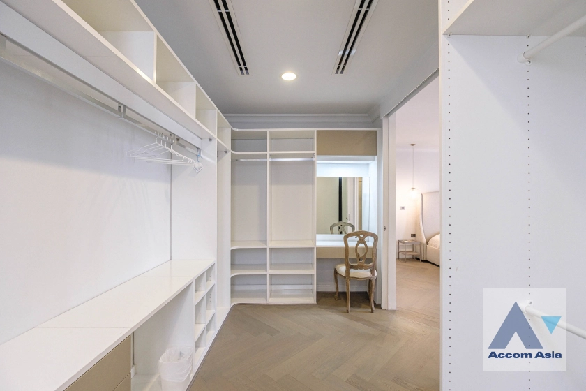 15  4 br Townhouse for rent and sale in Sukhumvit ,Bangkok BTS Thong Lo at 749 Residence AA31156