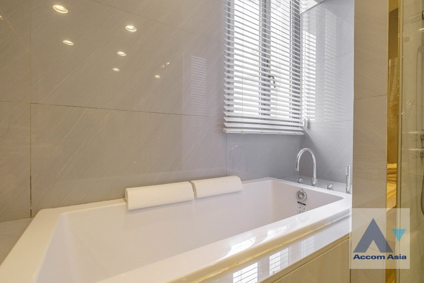 18  4 br Townhouse for rent and sale in Sukhumvit ,Bangkok BTS Thong Lo at 749 Residence AA31156