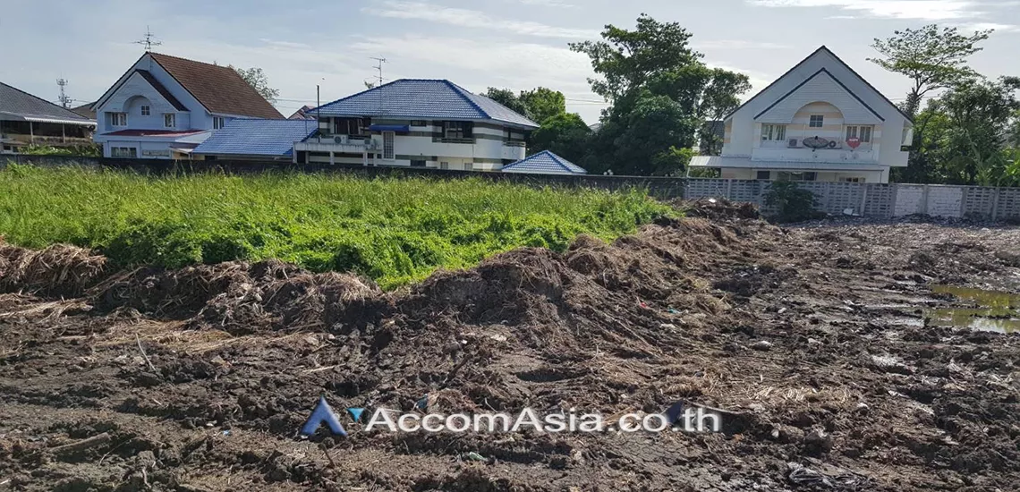  2  Land For Sale in Latkrabang ,Bangkok ARL Ban Thap Chang AA31186