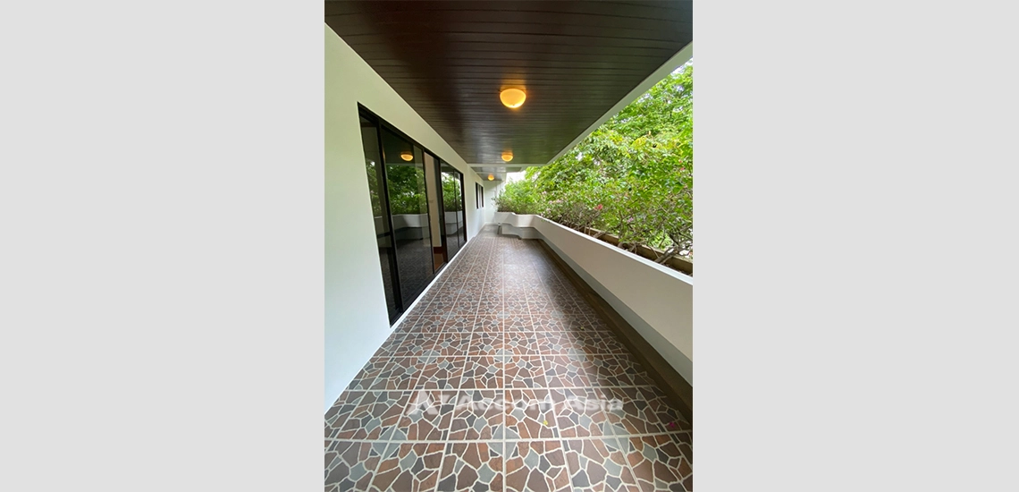 25  3 br Apartment For Rent in Sukhumvit ,Bangkok BTS Ekkamai at A peaceful location AA31187