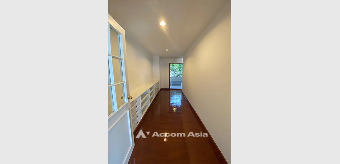 24  3 br Apartment For Rent in Sukhumvit ,Bangkok BTS Ekkamai at A peaceful location AA31187
