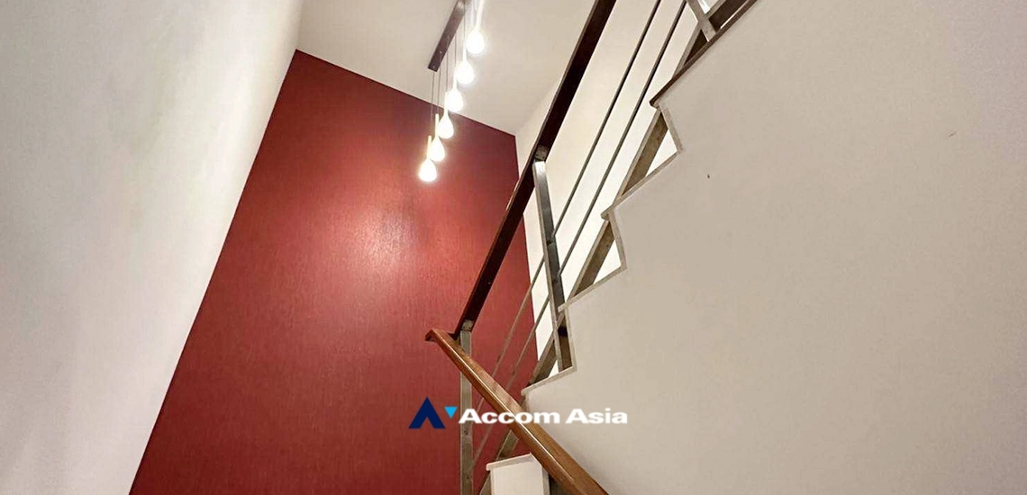  1  2 br Condominium For Rent in Ploenchit ,Bangkok BTS National Stadium at Pathumwan Oasis AA31192