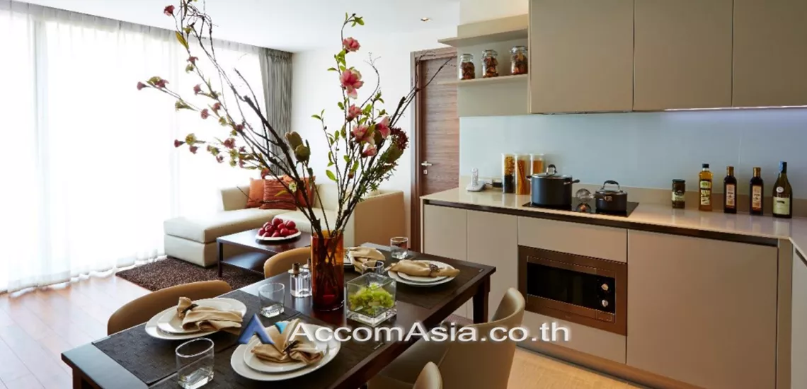  1 Bedroom  Apartment For Rent in Sukhumvit, Bangkok  near BTS Ekkamai (AA31195)