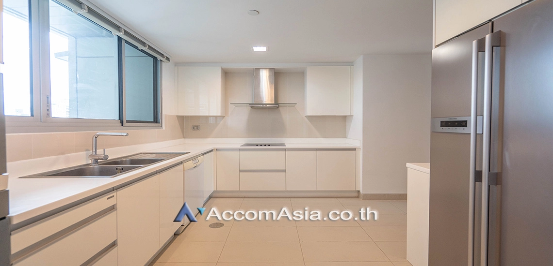 5  3 br Apartment For Rent in Sukhumvit ,Bangkok BTS Asok - MRT Sukhumvit at Spacious Living in Asoke – 220 SQ.M. Up AA31203