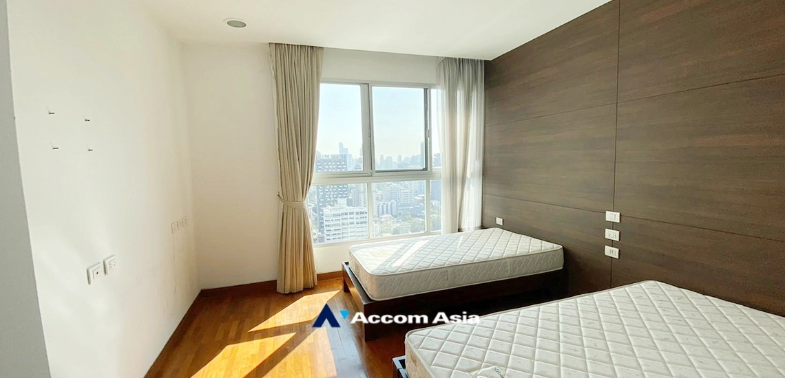 10  4 br Apartment For Rent in Sukhumvit ,Bangkok BTS Asok - MRT Sukhumvit at Spacious Living in Asoke – 220 SQ.M. Up AA31206
