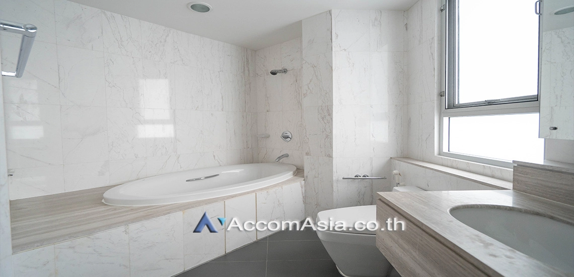 13  4 br Apartment For Rent in Sukhumvit ,Bangkok BTS Asok - MRT Sukhumvit at Spacious Living in Asoke – 220 SQ.M. Up AA31208