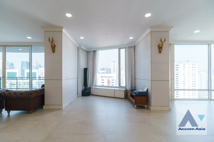 8  4 br Condominium For Sale in Sukhumvit ,Bangkok BTS Phrom Phong at Royce Private Residences AA31216