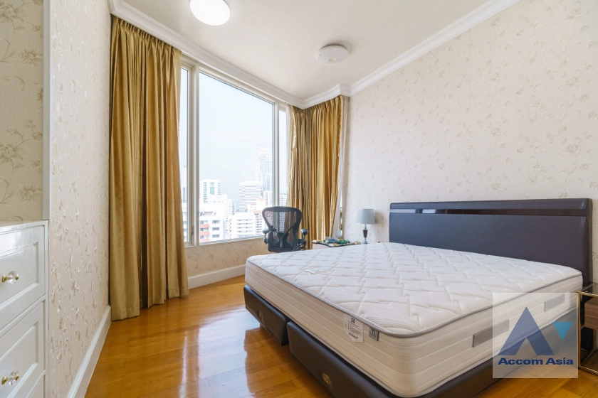 27  4 br Condominium For Sale in Sukhumvit ,Bangkok BTS Phrom Phong at Royce Private Residences AA31216