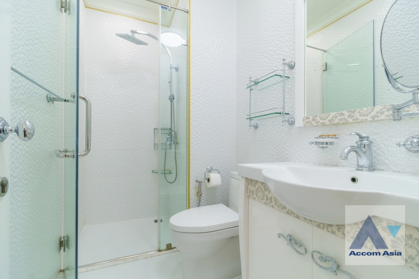 30  4 br Condominium For Sale in Sukhumvit ,Bangkok BTS Phrom Phong at Royce Private Residences AA31216