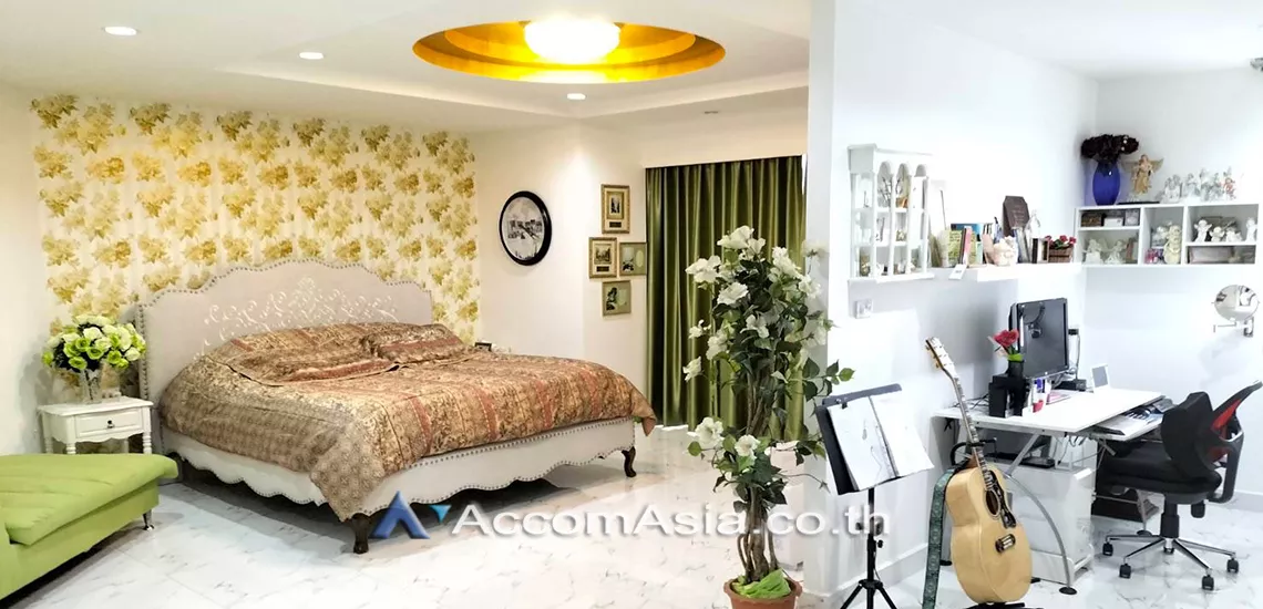 6  3 br Condominium For Sale in Bang Na ,Bangkok  at NS Tower AA31221