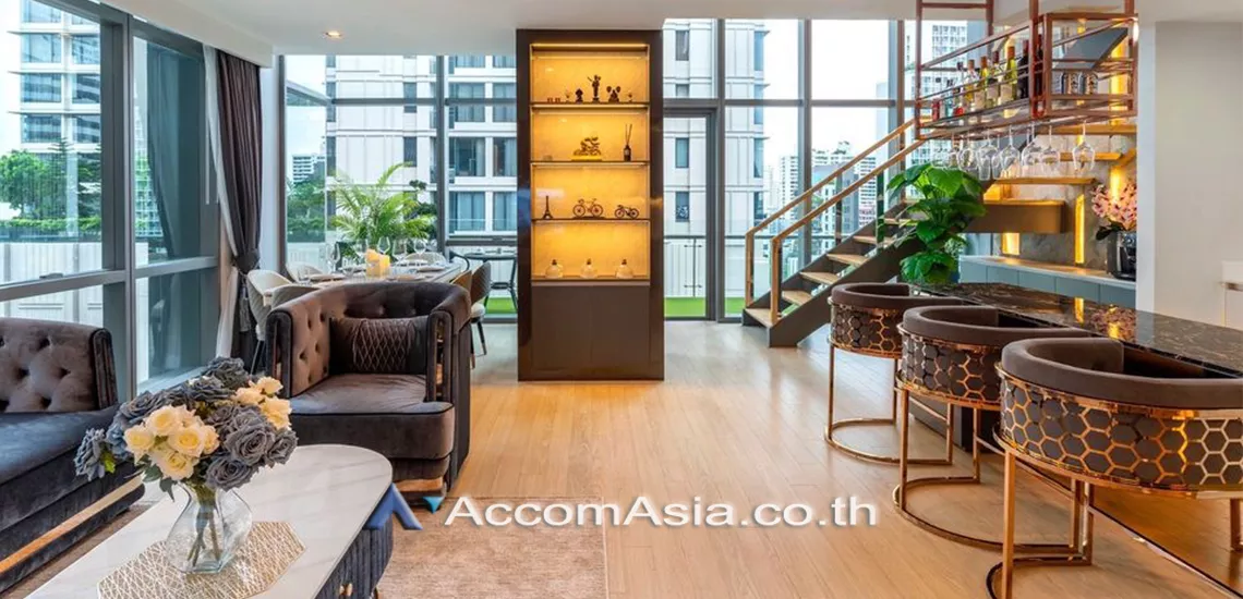 Duplex Condo |  2 Bedrooms  Condominium For Rent in Sukhumvit, Bangkok  near BTS Asok (AA31224)