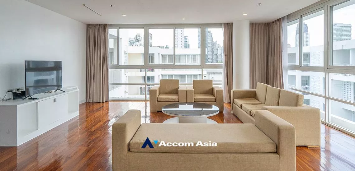 unitPet friendly |  3 Bedrooms  Apartment For Rent in Sukhumvit, Bangkok  near BTS Ekkamai (AA31230)