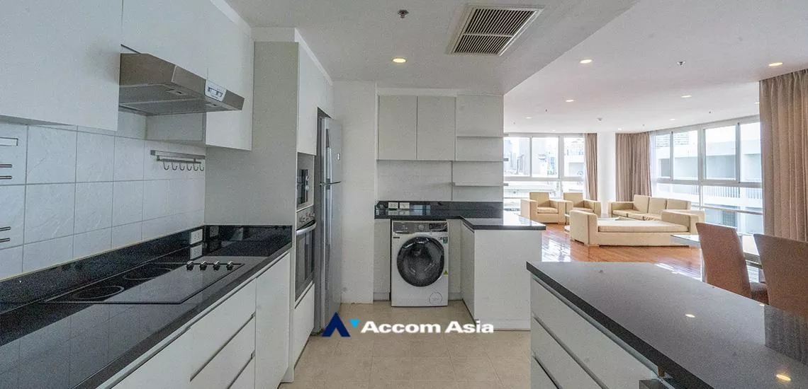 5  3 br Apartment For Rent in Sukhumvit ,Bangkok BTS Ekkamai at Ekkamai Family Apartment AA31230