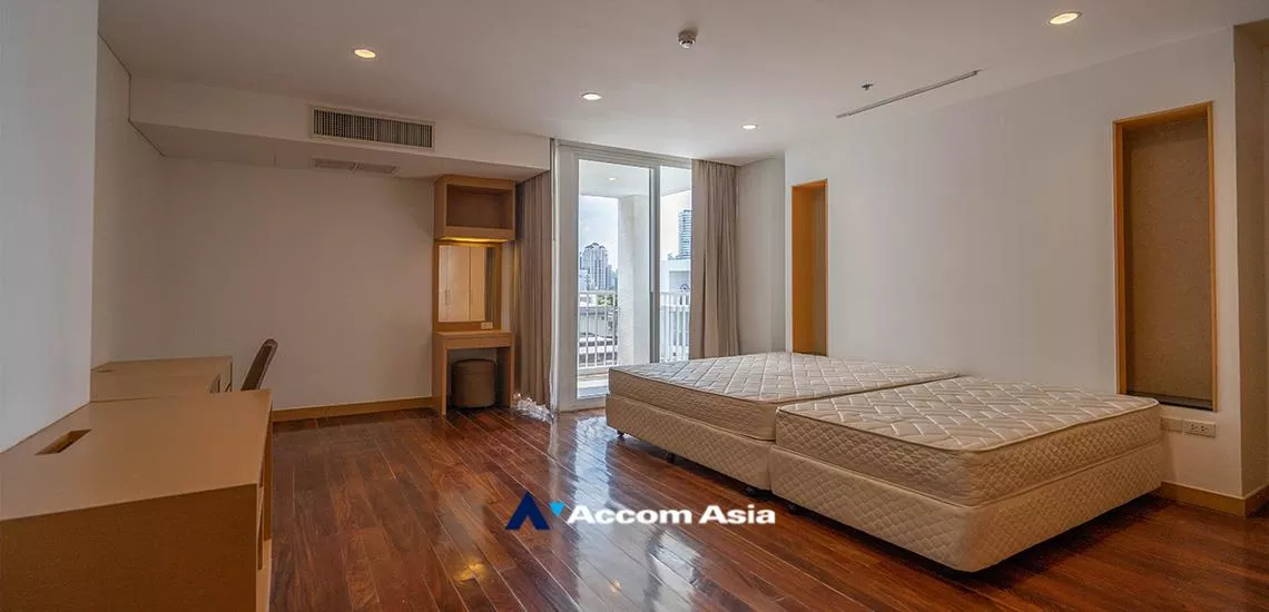 7  3 br Apartment For Rent in Sukhumvit ,Bangkok BTS Ekkamai at Ekkamai Family Apartment AA31230