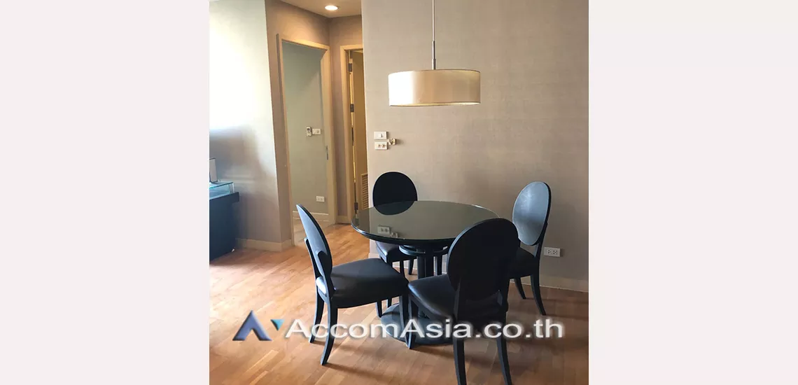  1 Bedroom  Condominium For Rent & Sale in Sathorn, Bangkok  near BTS Chong Nonsi (AA31233)