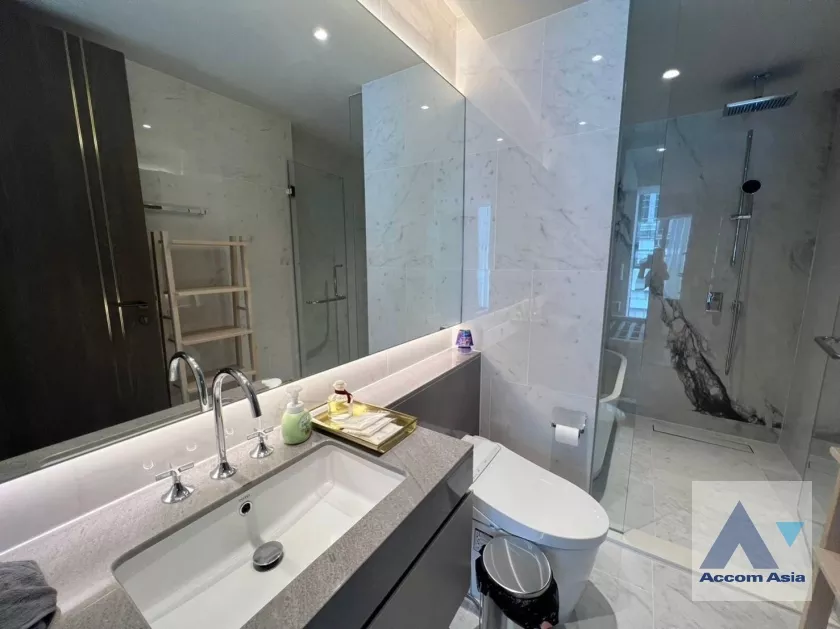 17  2 br Condominium For Rent in Ploenchit ,Bangkok BTS Ploenchit at Tonson One Residence AA31242