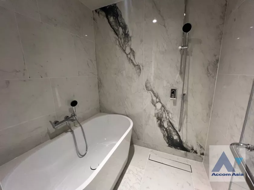 19  2 br Condominium For Rent in Ploenchit ,Bangkok BTS Ploenchit at Tonson One Residence AA31242