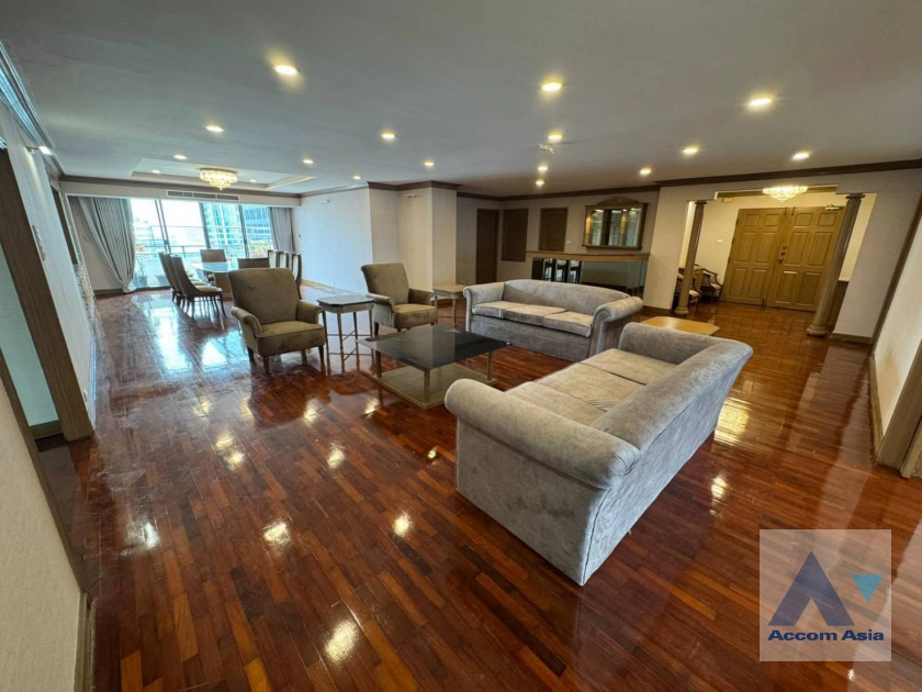 unit 3 Bedrooms  Condominium For Rent & Sale in Sukhumvit, Bangkok  near BTS Asok (24576)