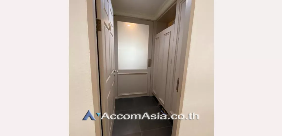 7  1 br Condominium For Rent in Ploenchit ,Bangkok BTS Ratchadamri at The Royal Place 1 AA31251