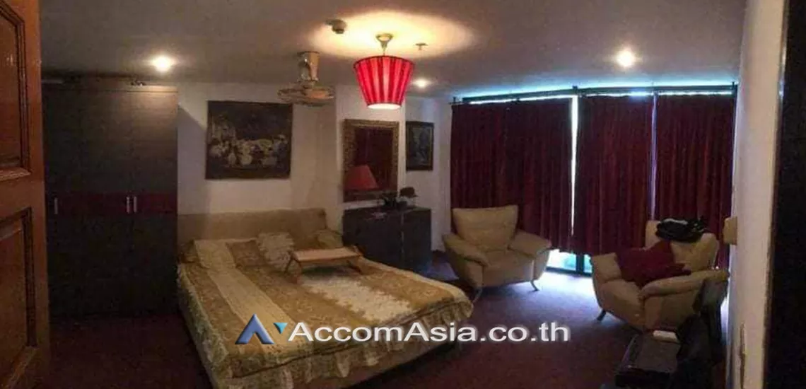 Pet friendly |  2 Bedrooms  Condominium For Sale in Sathorn, Bangkok  near MRT Khlong Toei (AA31257)