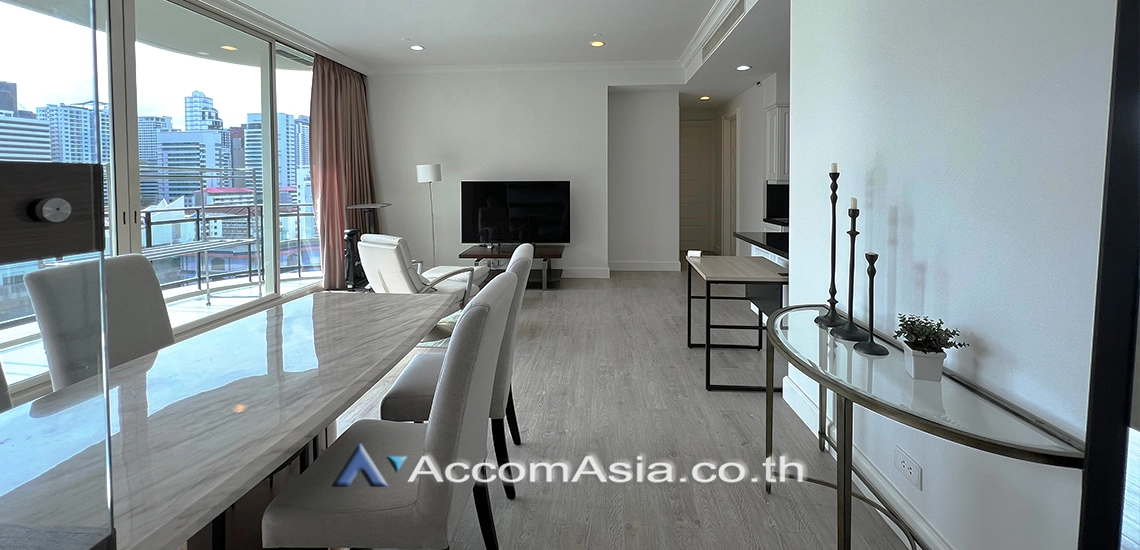  3 Bedrooms  Condominium For Rent in Sukhumvit, Bangkok  near BTS Phrom Phong (AA31259)