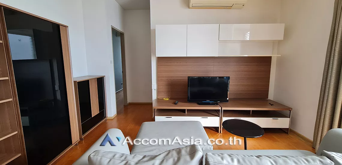 unit 2 Bedrooms  Condominium For Rent in Phaholyothin, Bangkok  near BTS Ratchathewi (AA31273)