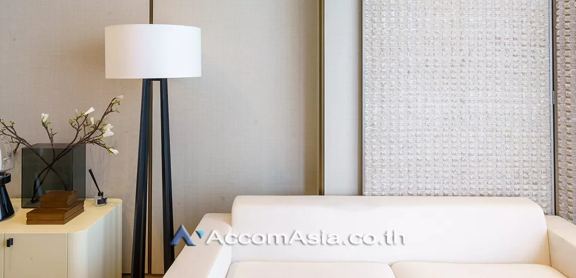 The Strand Thonglor Condominium  1 Bedroom for Sale BTS Thong Lo in Sukhumvit Bangkok