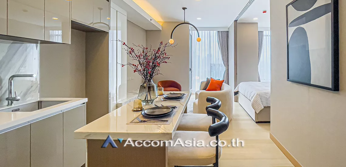  Condominium For Sale in Sukhumvit, Bangkok  near MRT Queen Sirikit National Convention Center (AA31295)