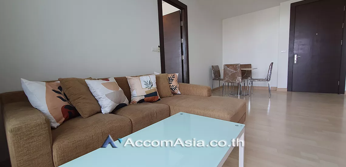 2 Bedrooms  Condominium For Rent in Ratchadapisek, Bangkok  near MRT Ratchadaphisek (AA31297)