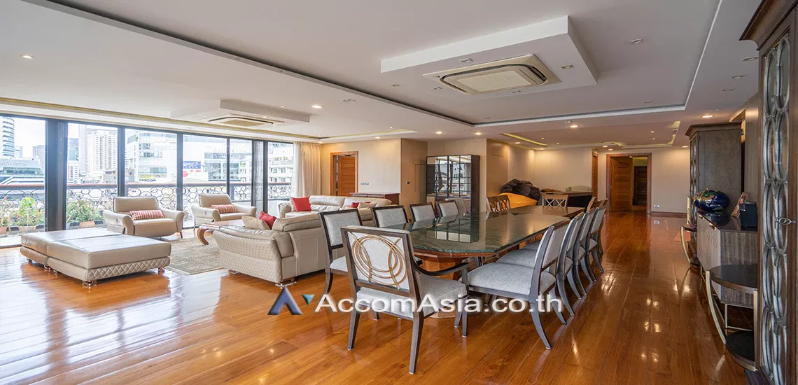  3 Bedrooms  Apartment For Rent in Sukhumvit, Bangkok  near BTS Asok - MRT Sukhumvit (AA31298)
