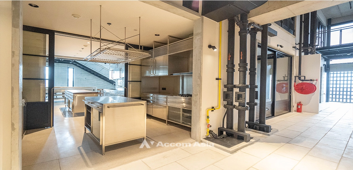 unitBig Balcony, Private Swimming Pool, Duplex Condo, Pet friendly | Industrial-style residence with rooftop garden in Sathorn (AA31302)