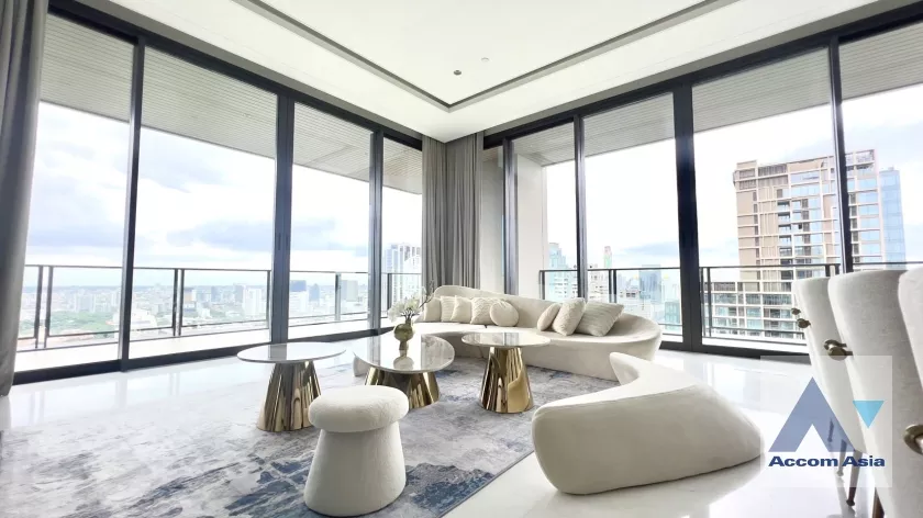 Penthouse |  4 Bedrooms  Condominium For Rent & Sale in Ploenchit, Bangkok  near BTS Ratchadamri (AA31313)