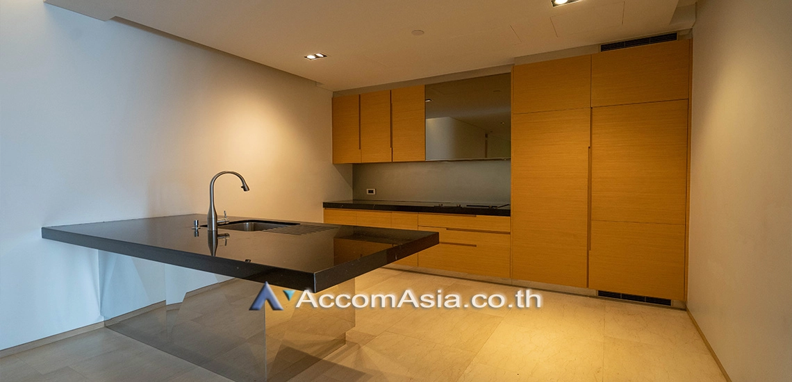 5  2 br Condominium For Sale in Silom ,Bangkok BTS Sala Daeng - MRT Silom at Saladaeng Residences AA31316