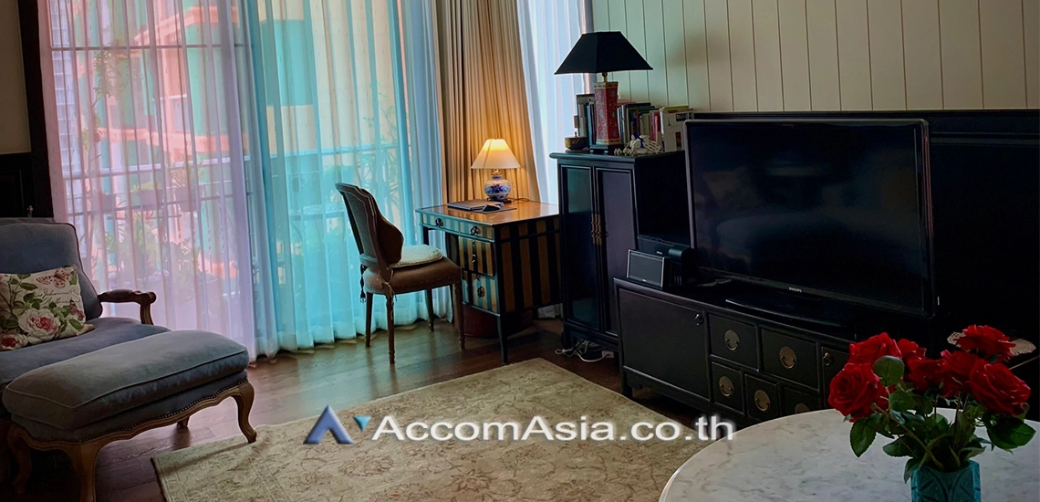 Pet friendly |  2 Bedrooms  Condominium For Sale in Sukhumvit, Bangkok  near BTS Phrom Phong (AA31321)