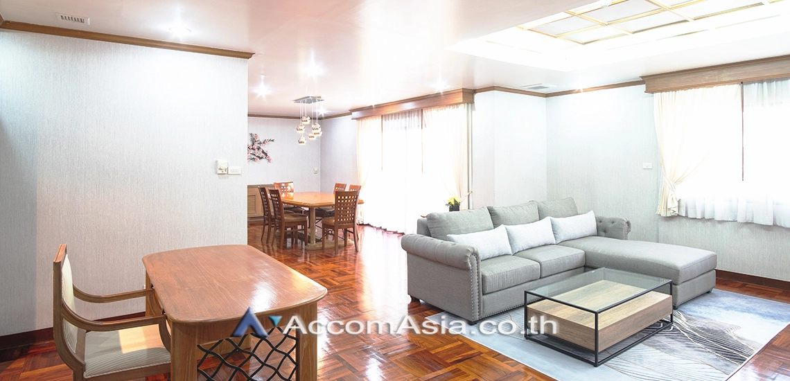 unit 4 Bedrooms  Apartment For Rent in Sukhumvit, Bangkok  near BTS Thong Lo (AA31333)
